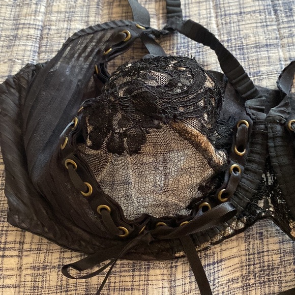 Agent Provocateur, strappy balconette - Picture 3 of 9